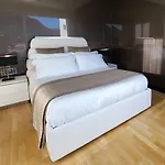 Olmo Luxury - By Myhomeincomo コモ