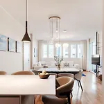 Olmo Luxury - By Myhomeincomo *