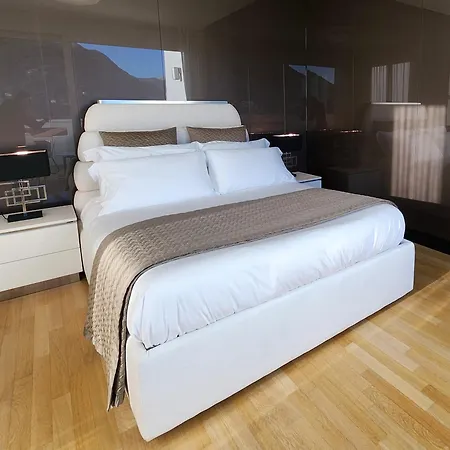 Olmo Luxury - By Myhomeincomo Όπως