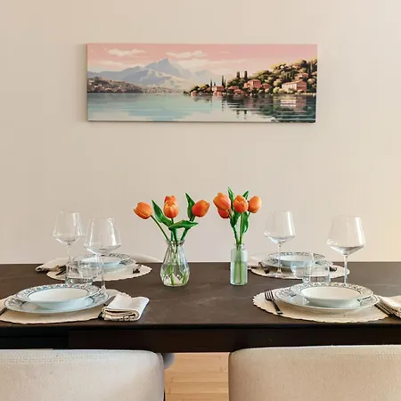 Daire Olmo Luxury - By Myhomeincomo