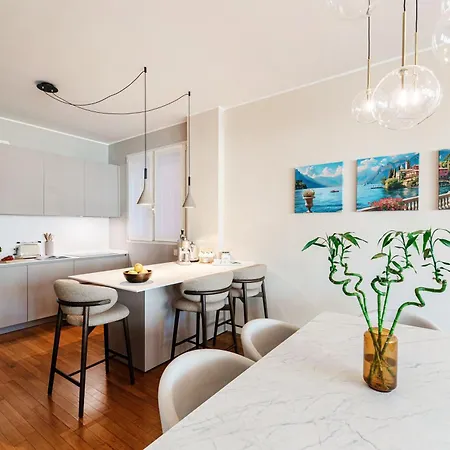 Daire Olmo Luxury - By Myhomeincomo