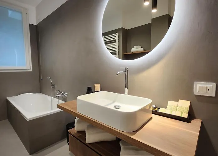 Olmo Luxury - By Myhomeincomo * Como