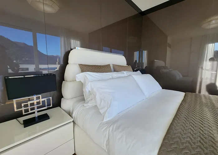 Olmo Luxury - By Myhomeincomo Lägenhet Como