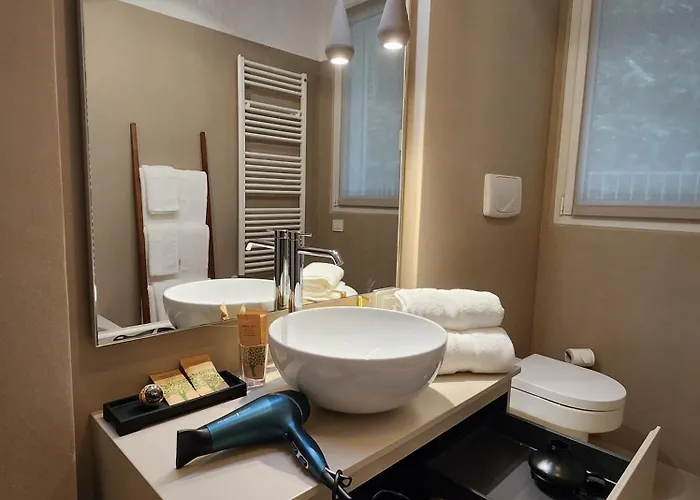 Borgo Vico Luxury - By Myhomeincomo