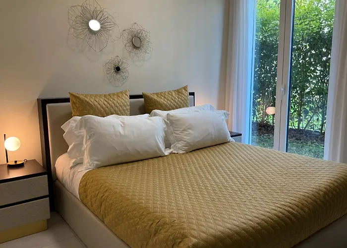 Olmo Luxury - By Myhomeincomo Lägenhet Como